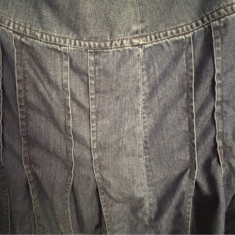 SOLD Liz Claiborne Vintage Denim Fit and Flare Skirt Size 10 - Picture 3 of 5